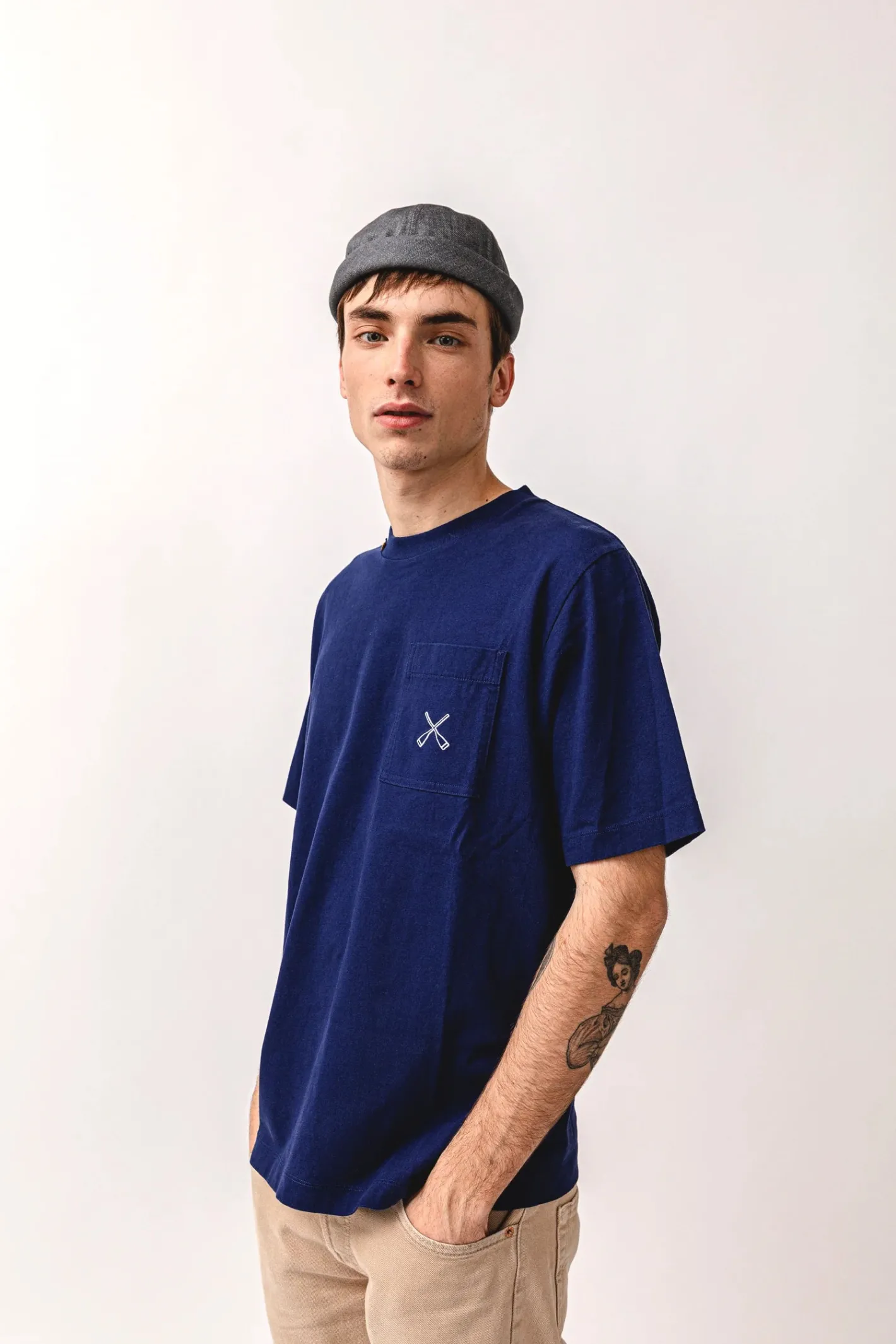 hollington Accessoires*bonnet docker miki de chez Béton Ciré en coton gris béton