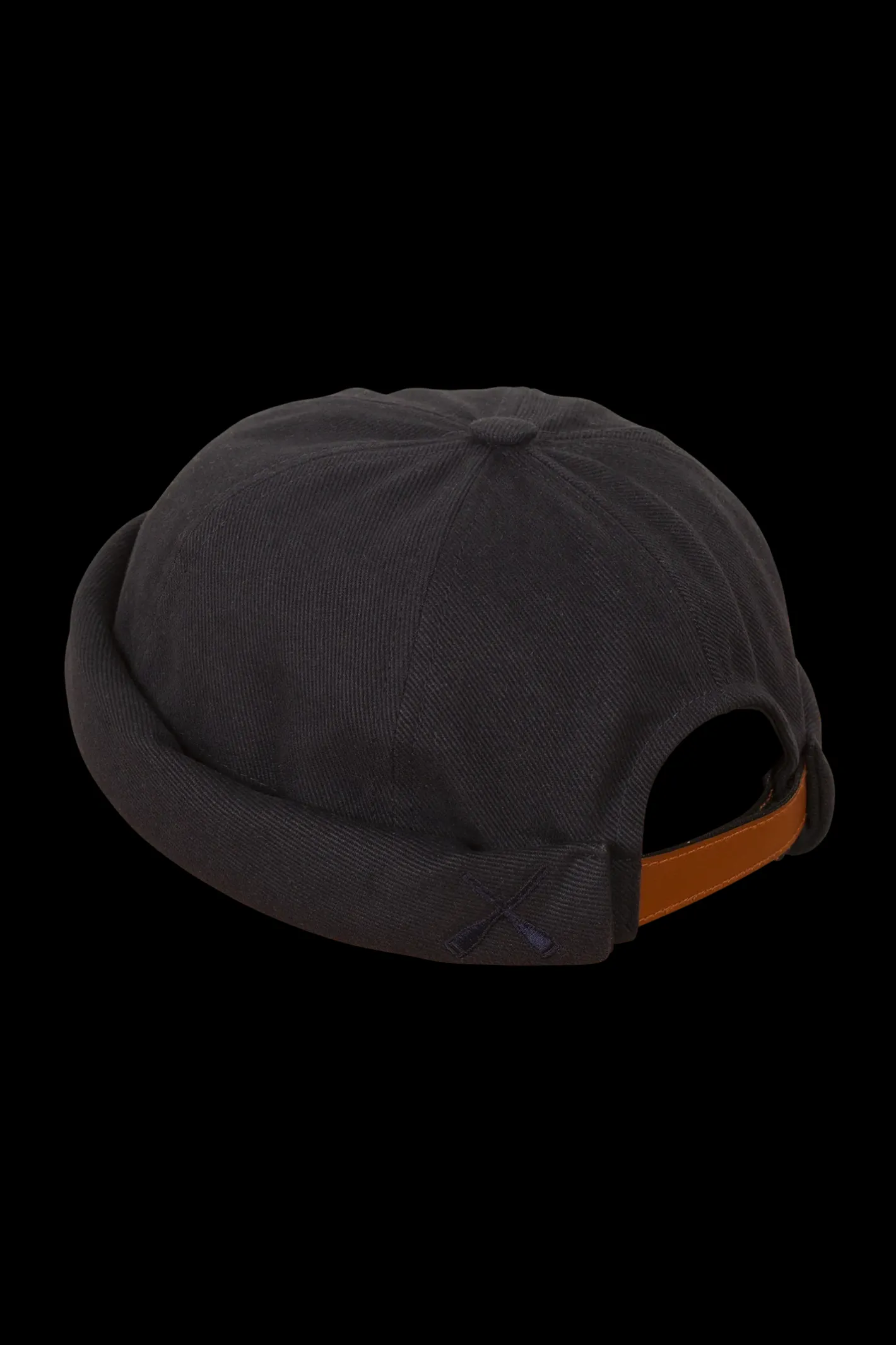 hollington Accessoires*bonnet docker miki de chez Béton Ciré en moleskine marine