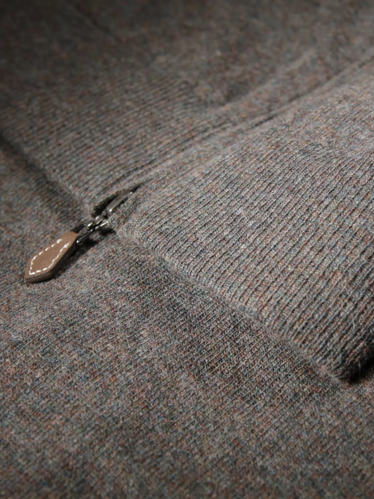 cardigan_zipp_en_geelong_brun_cask_3.webp hollington Maille*cardigan zippé en geelong brun cask