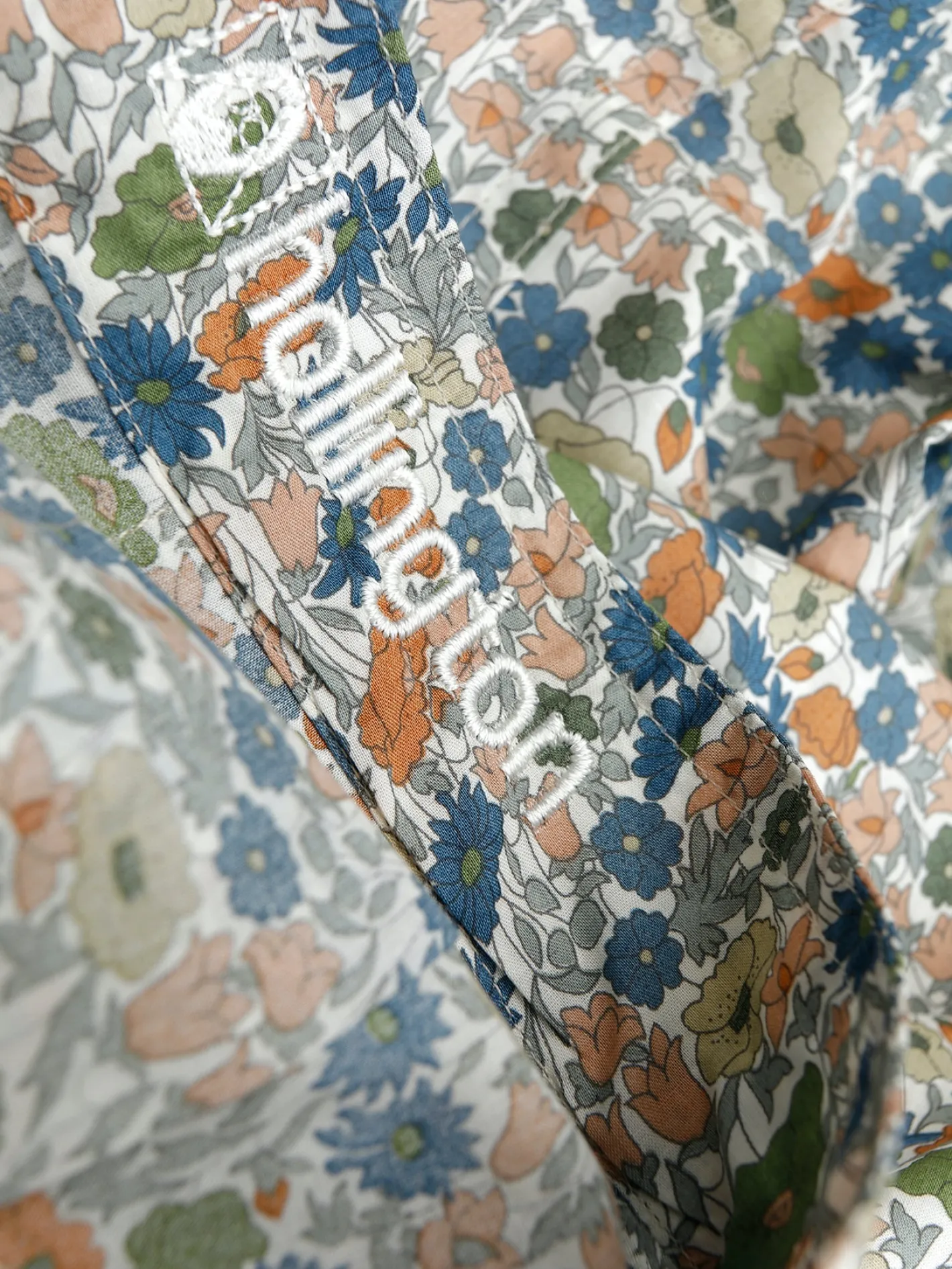 chemise_col_mao_en_liberty__motif_fte_de_printemps_2.webp hollington Chemises*chemise col mao en Liberty® à motif fête de printemps