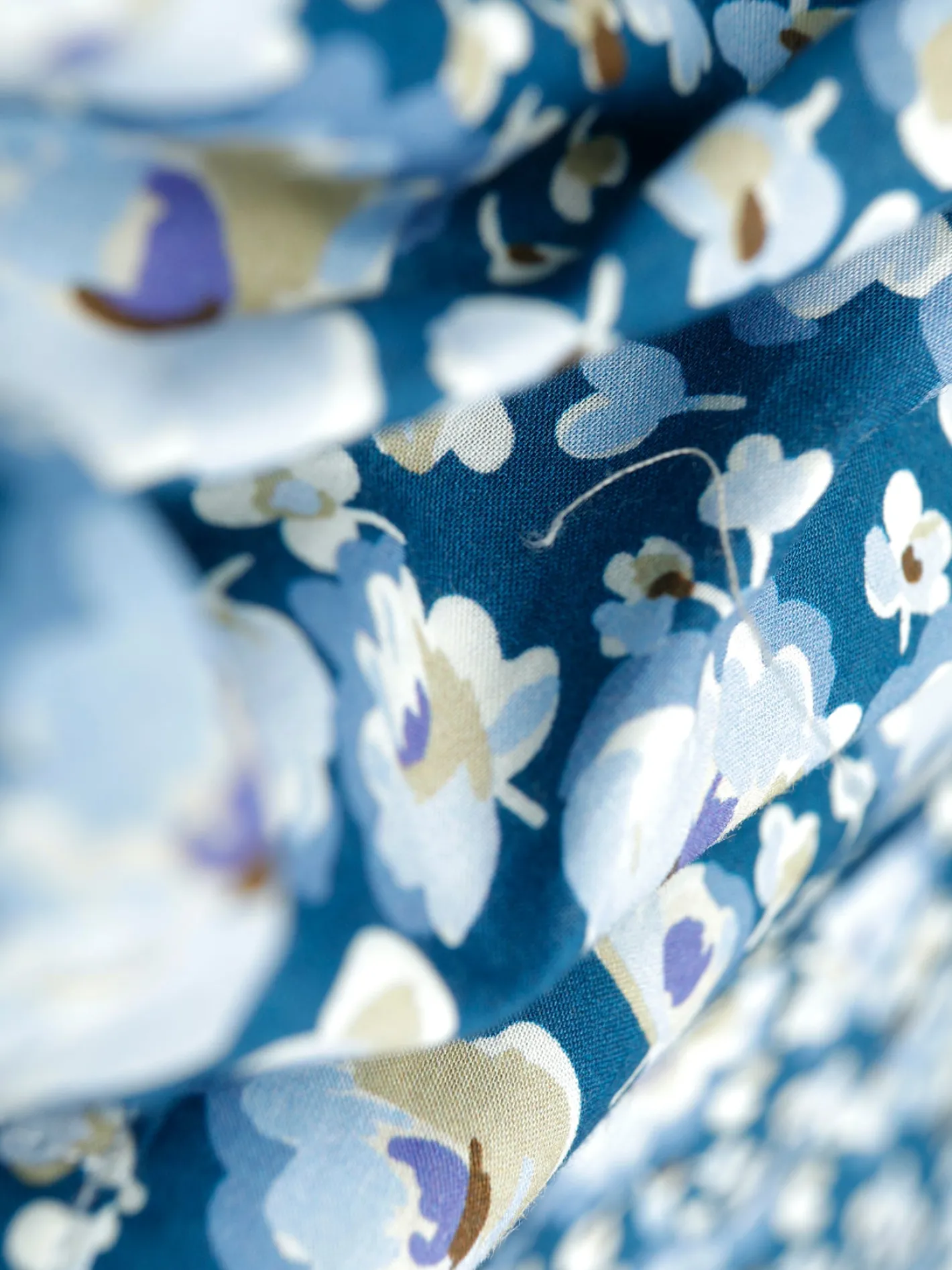 chemise_col_mao_en_liberty__motif_penses_5.webp hollington Chemises*chemise col mao en Liberty® à motif pensées