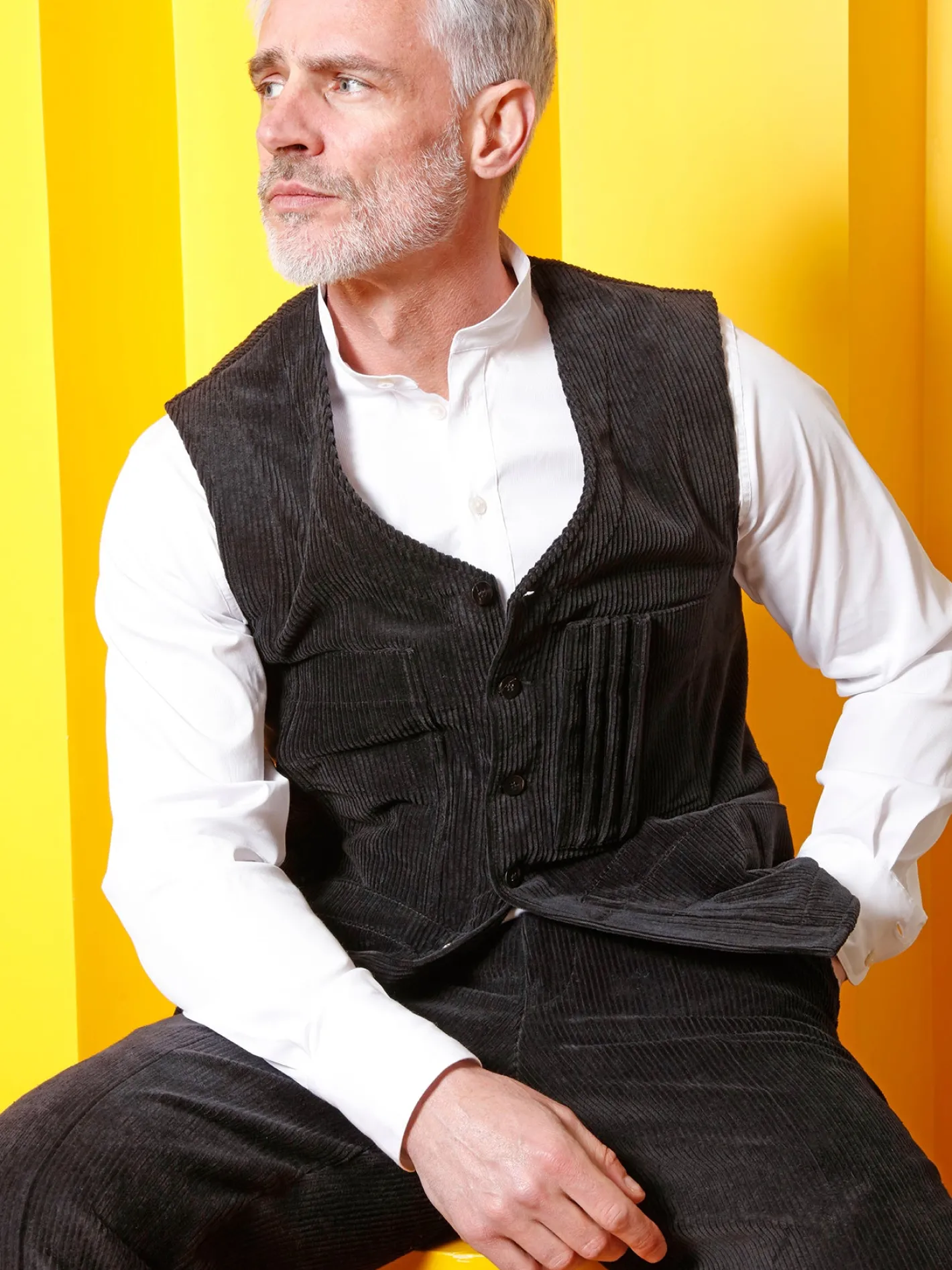 gilet__poches_en_velours_de_laine_noir_5.webp hollington Gilets*gilet 20 poches en velours de laine noir