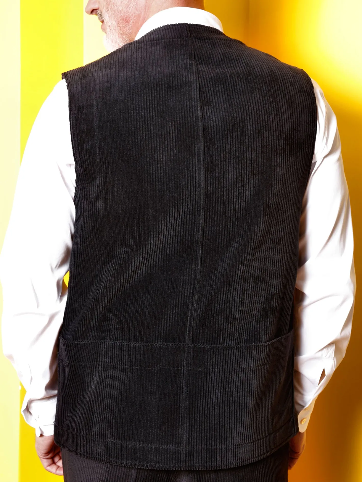 gilet__poches_en_velours_de_laine_noir_9.webp hollington Gilets*gilet 20 poches en velours de laine noir