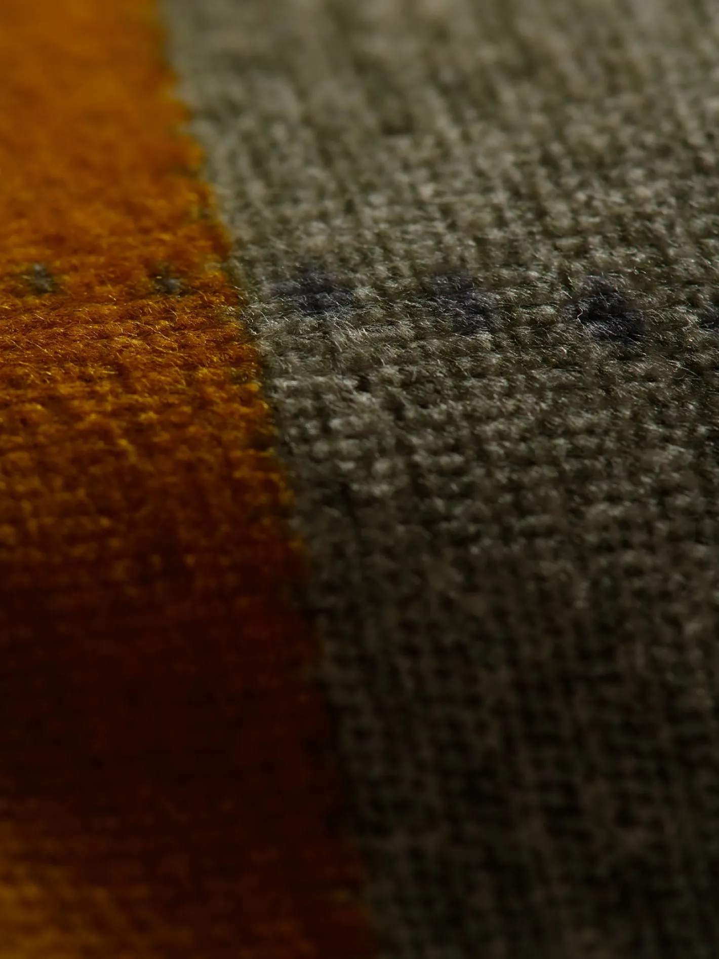 gilet__poches_passepoiles_en_velours_argyle_11.webp hollington Gilets*gilet à poches passepoilées en velours argyle