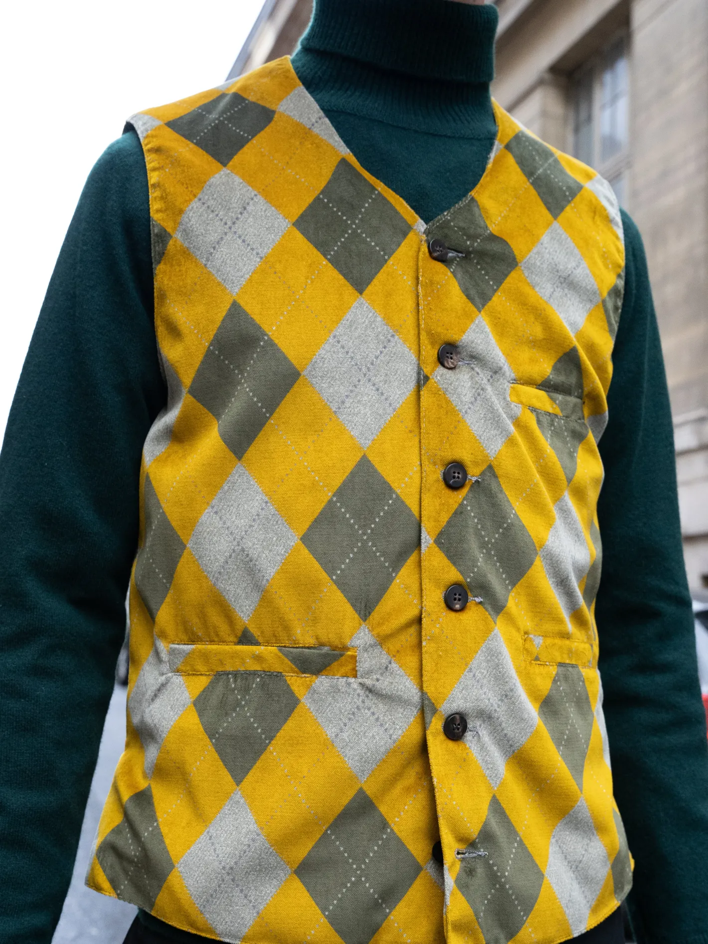 gilet__poches_passepoiles_en_velours_argyle_4.webp hollington Gilets*gilet à poches passepoilées en velours argyle