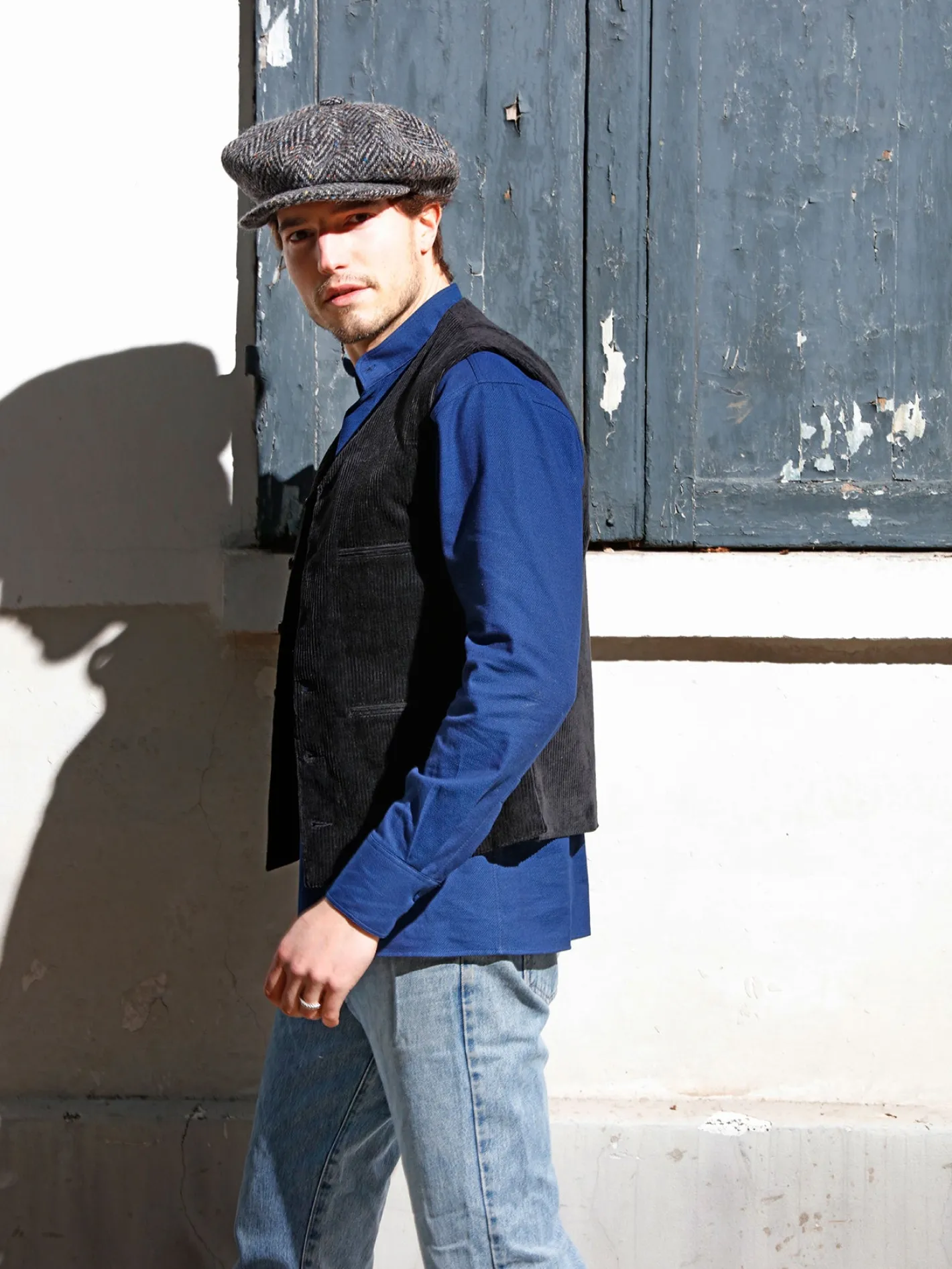 gilet__poches_passepoiles_en_velours_de_laine_noir_9.webp hollington Gilets*gilet à poches passepoilées en velours de laine noir