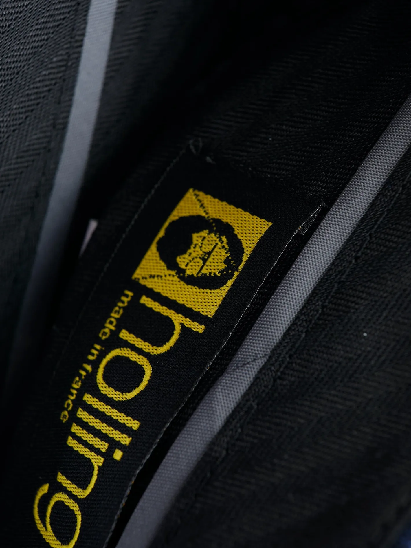 pantalon_italien_siza_en_filfil_de_laine_infroissable_navy_marl_4.webp hollington Pantalons*pantalon italien siza en fil-à-fil de laine infroissable navy marl