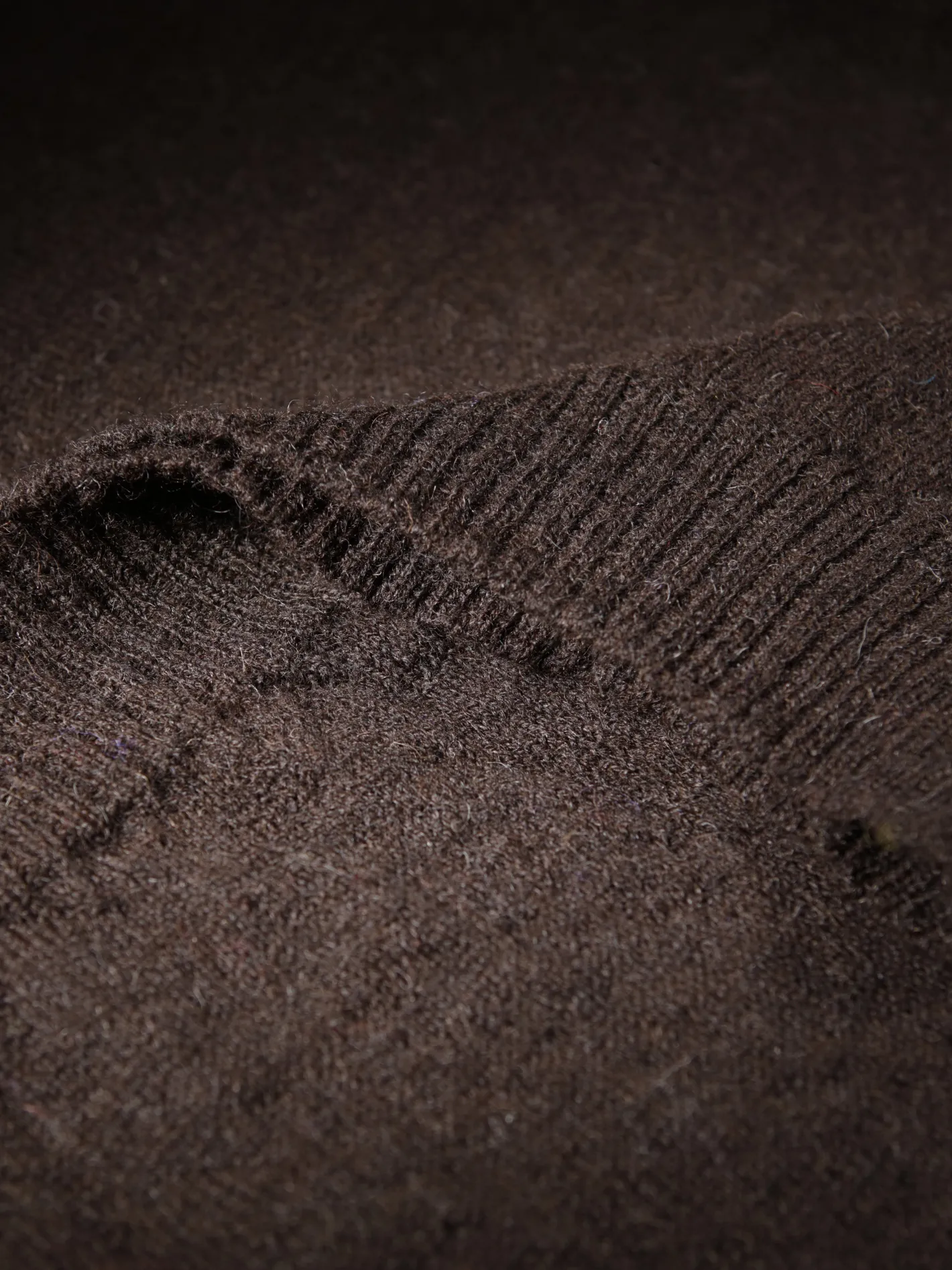 pull__col_rond_en_shetland_naturel_black_3.webp hollington Maille*pull à col rond en shetland naturel black