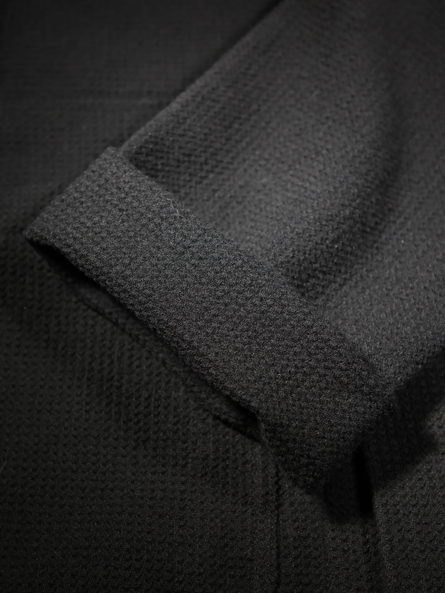 veste_naipaul_en_nid_dabeille_de_laine_noire_2.webp hollington Vestes & Manteaux*veste naipaul en nid d’abeille de laine noire